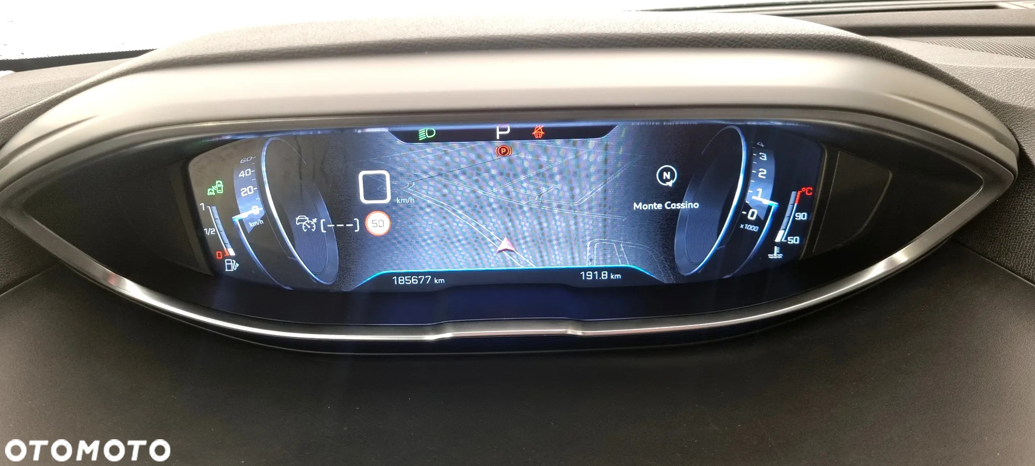 Peugeot 3008 BlueHDi 180 Stop & Start EAT8 Allure - 27