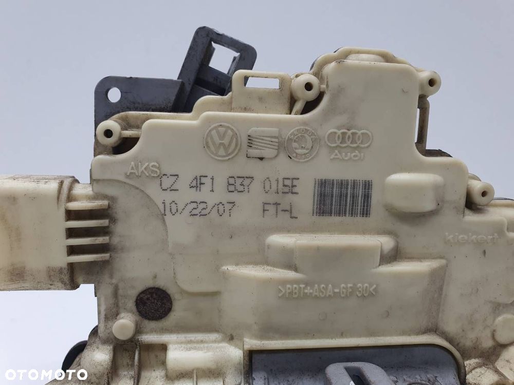ZAMEK PRZÓD LEWY AUDI A3 8P 4F1837015E EUROPA 9 PIN 3D - 2