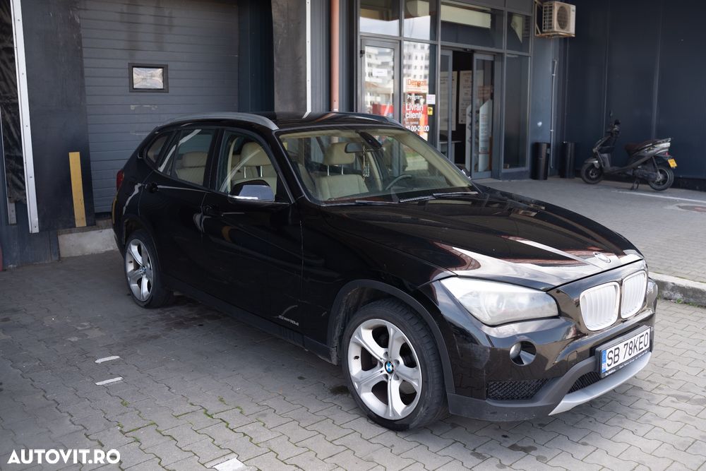 BMW X1 sDrive18d xLine - 17