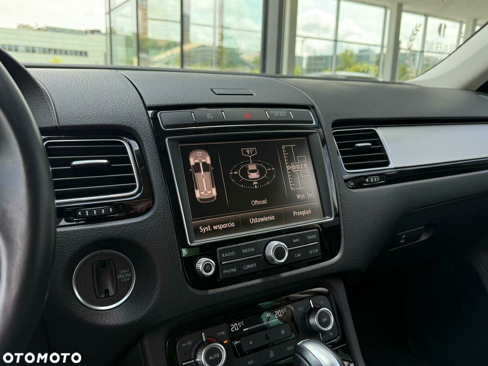 Volkswagen Touareg - 18