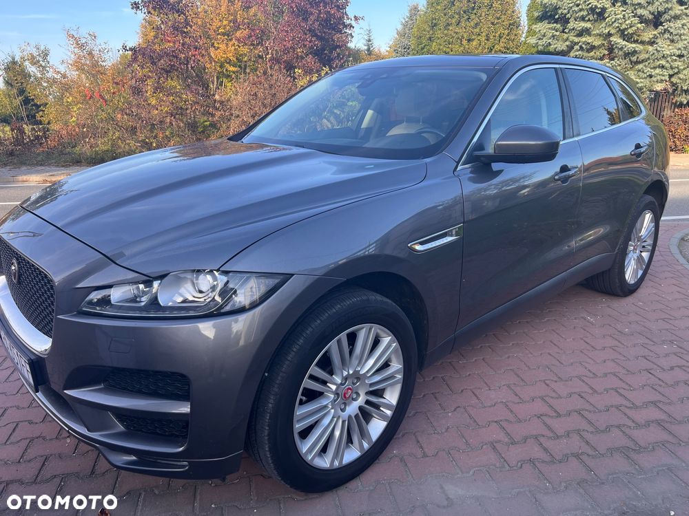 Jaguar F-Pace - 6