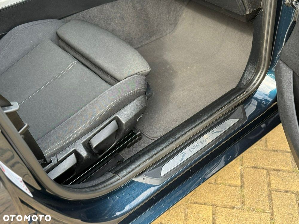BMW Seria 1 118i Sport Line - 9