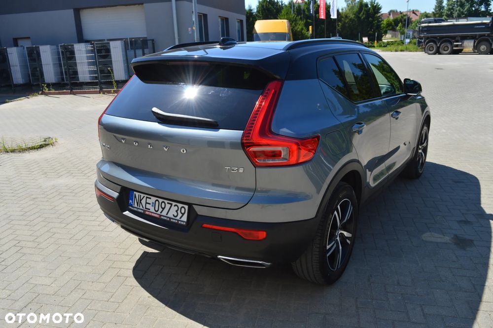 Volvo XC 40 T3 R-Design - 9