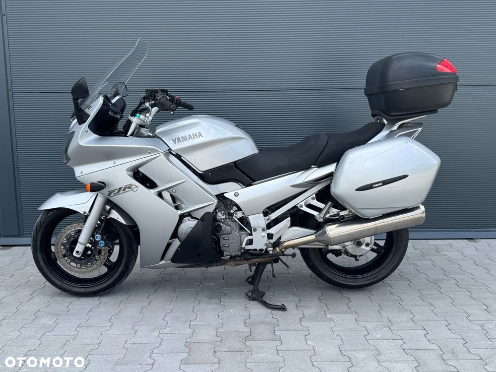 Yamaha FJR - 8