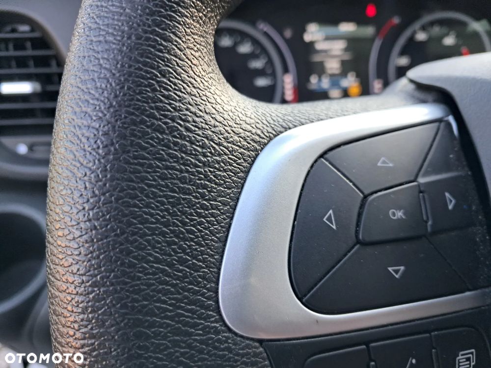 Iveco Daily 72C180 Kontener + Winda 1 Tona Salon Polska - 18