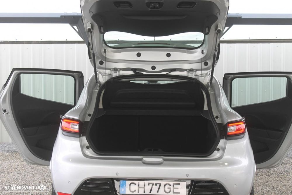Renault Clio TCe 120 EDC Limited - 32