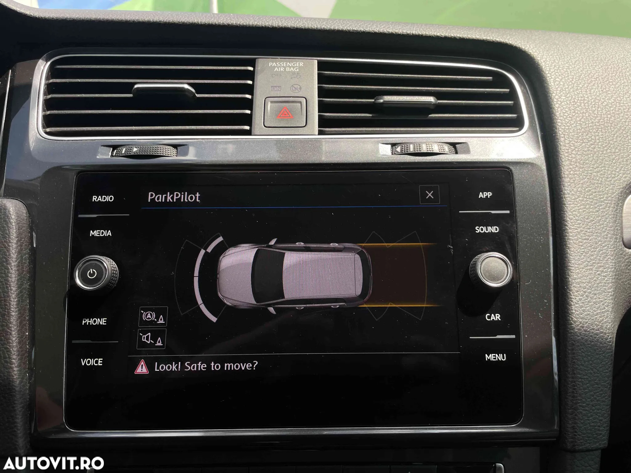 Volkswagen Golf - 17