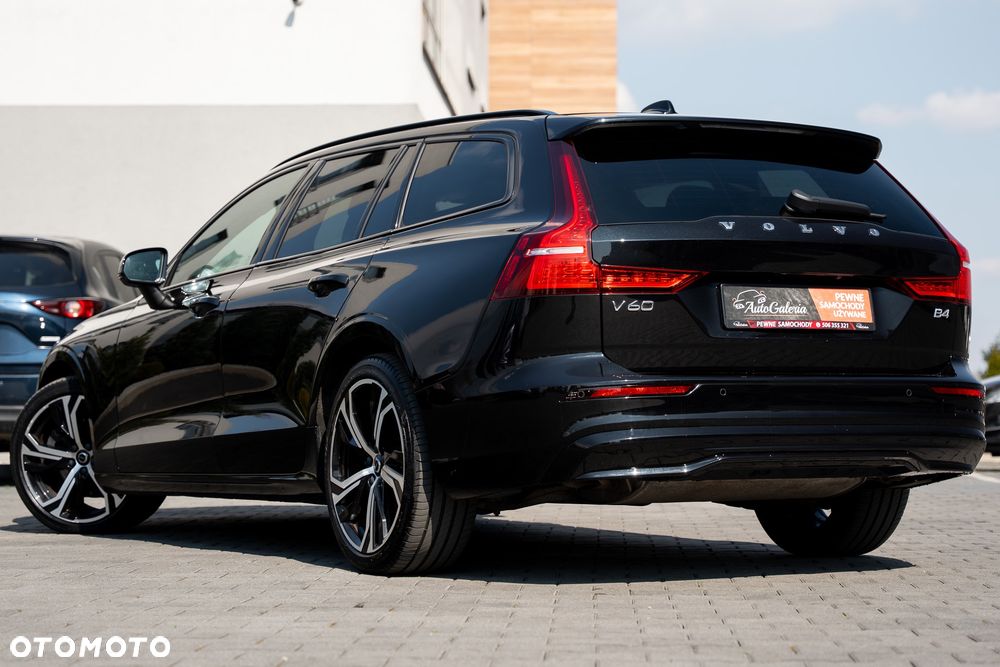Volvo V60 B4 B DKG Ultimate Dark - 15