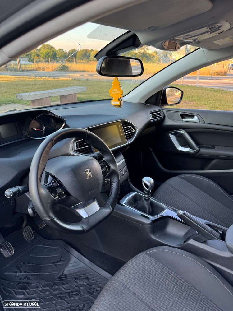 Peugeot 308 SW BlueHDi 100 Stop & Start Active Pack - 8