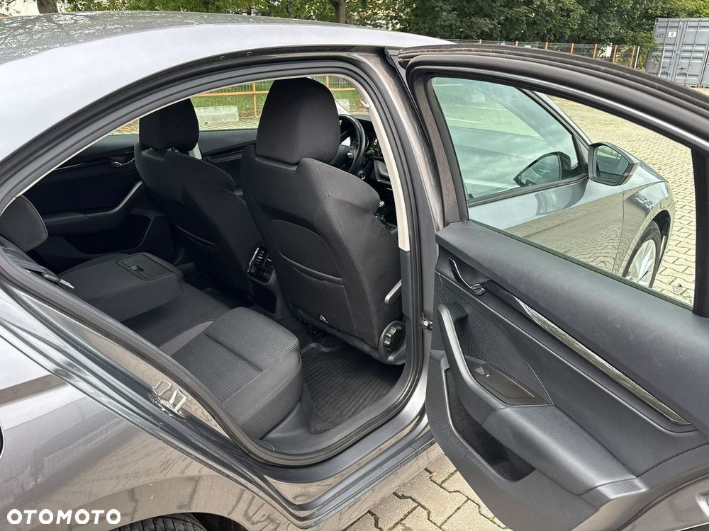Skoda Octavia 2.0 TDI Ambition - 18