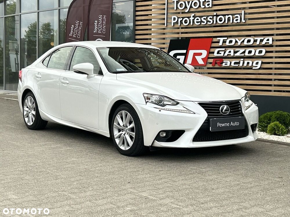 Lexus IS 200t Elite - 8