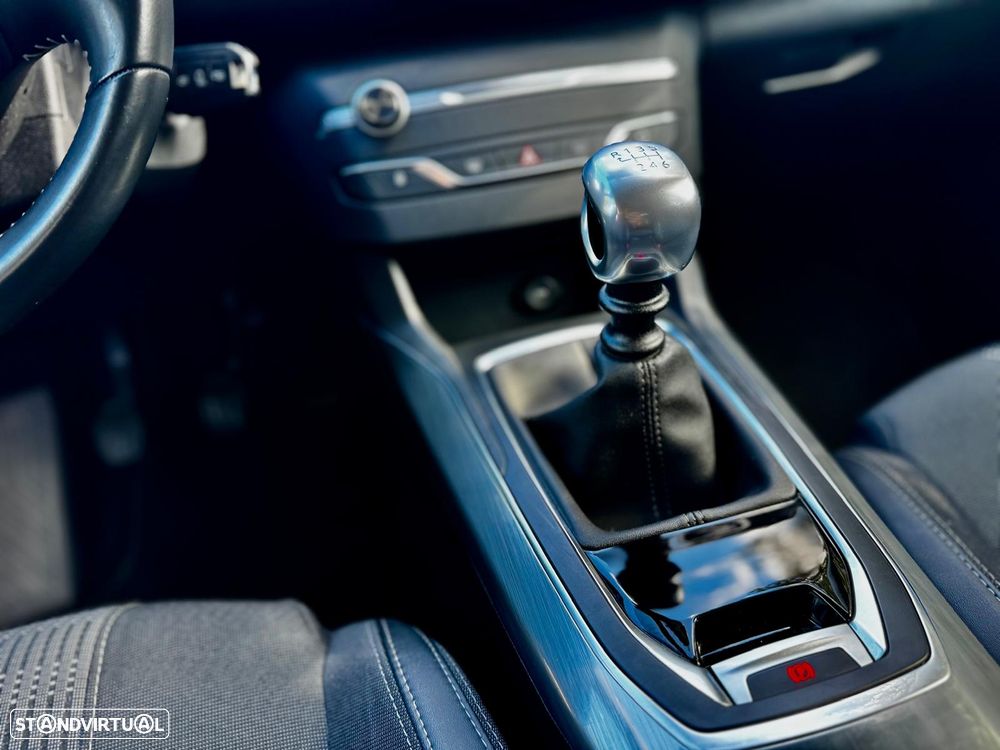 Peugeot 308 1.5 BlueHDi Allure - 21
