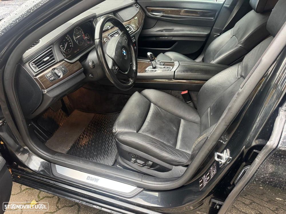 BMW 730 d Pack M - 8