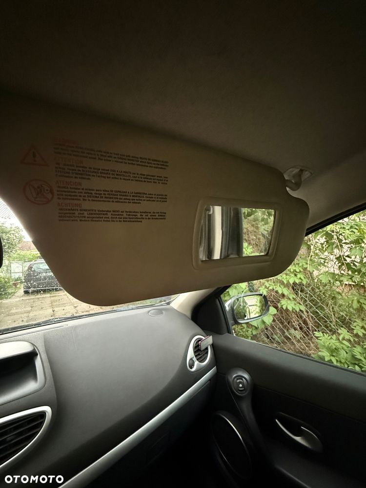 Renault Clio 1.5 dCi Expression - 21