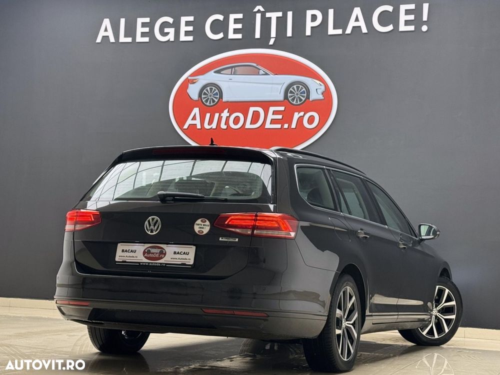 Volkswagen Passat - 4