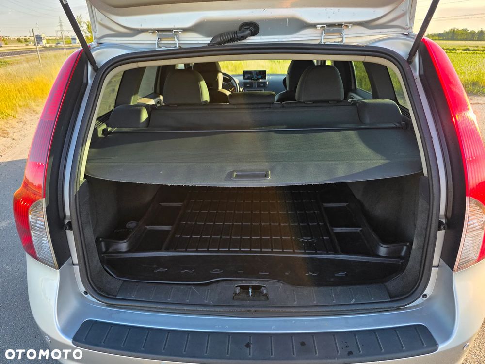 Volvo V50 1.8 Momentum - 7