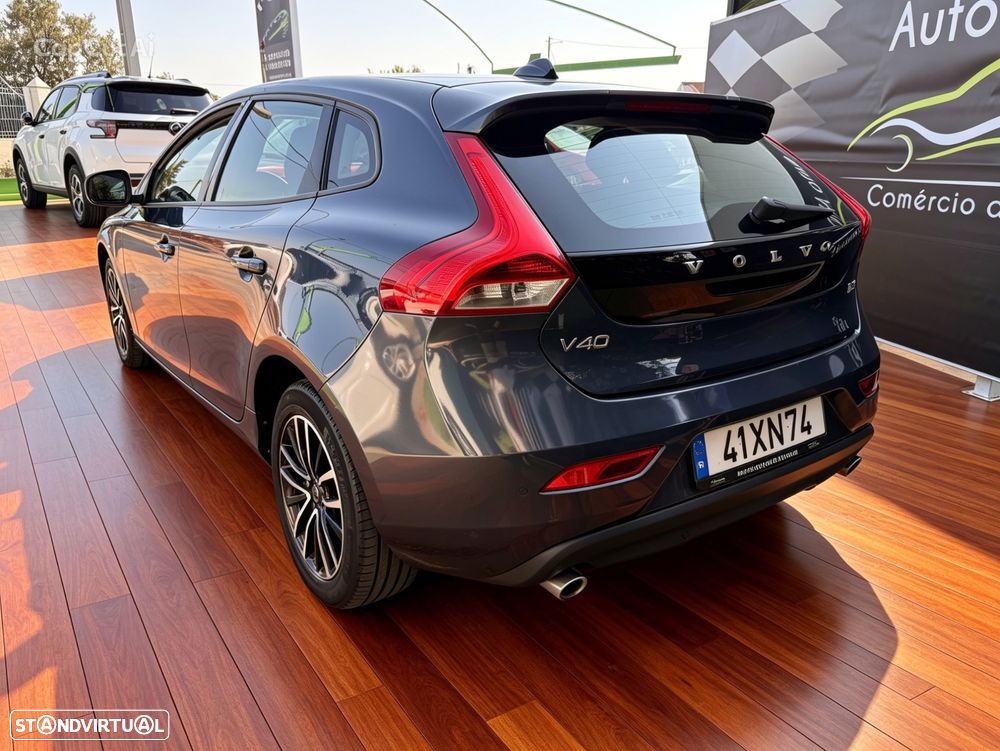 Volvo V40 2.0 D3 Momentum - 7
