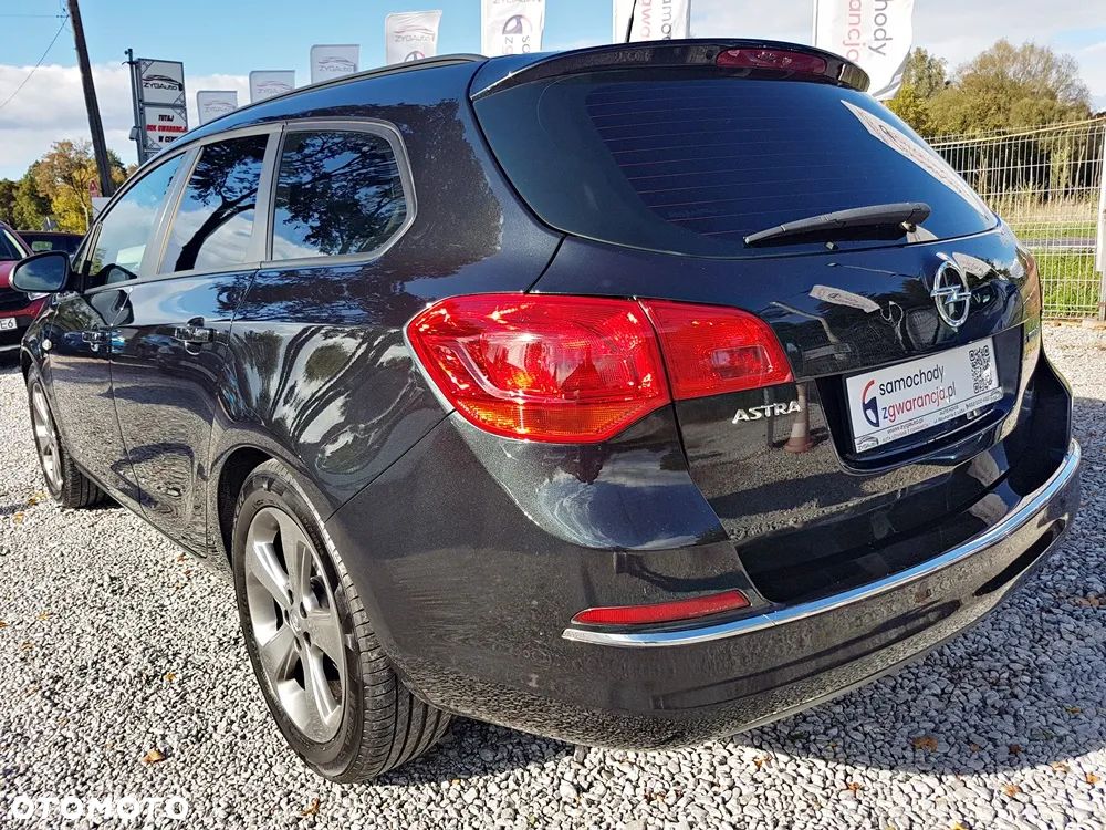 Opel Astra 1.4 Turbo Design Edition - 32