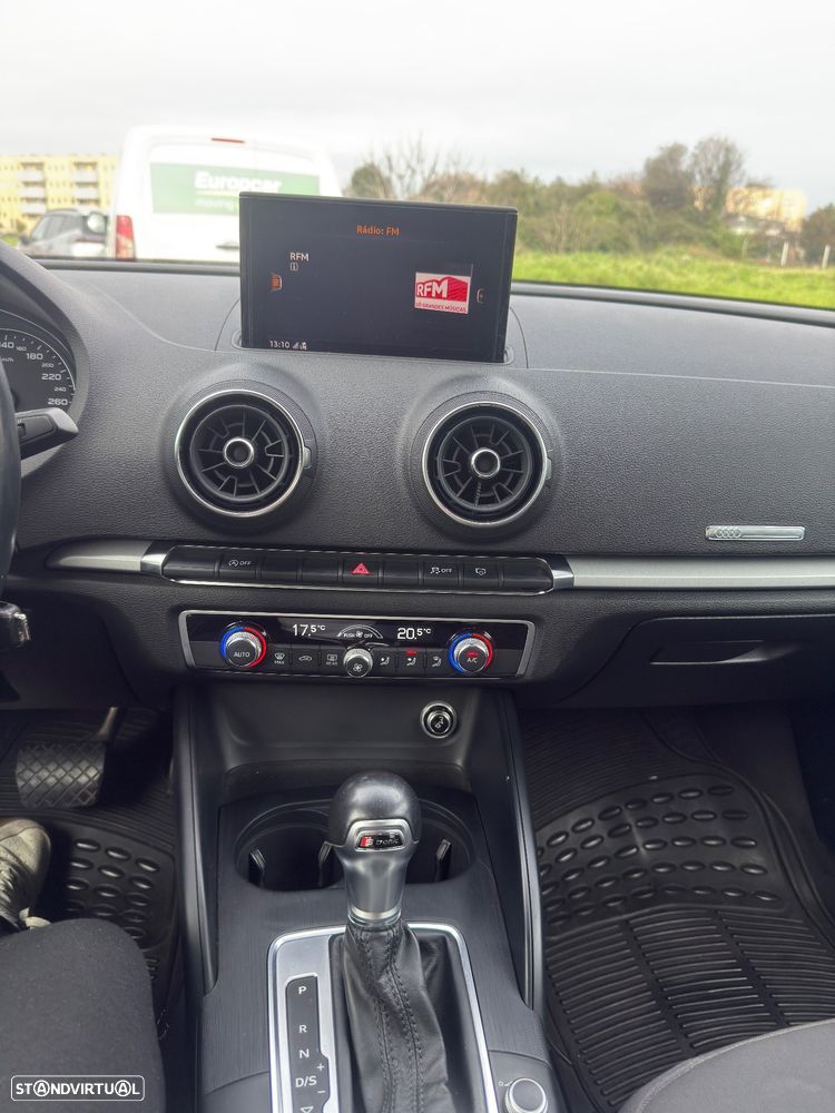 Audi A3 Sportback 1.6 TDI S tronic design - 10