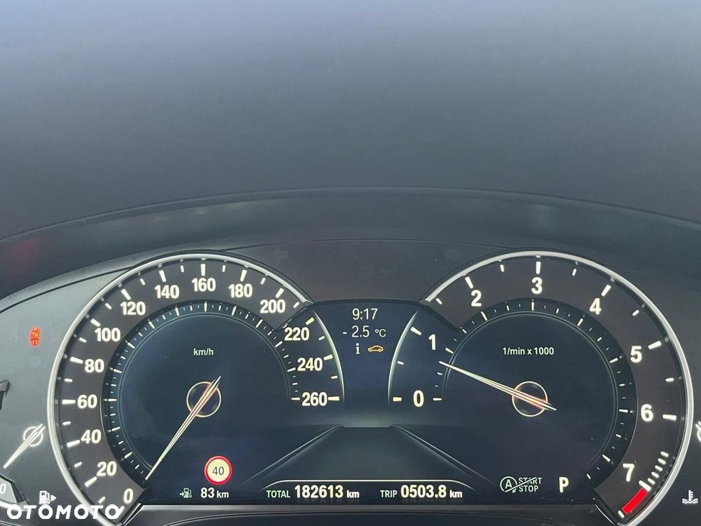 BMW Seria 5 530i xDrive GPF Sport Line sport - 25