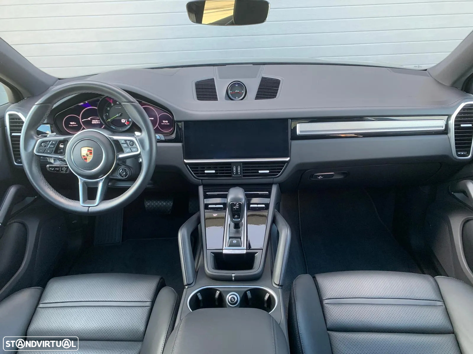 Porsche Cayenne Coupé E-Hybrid Platinum Edition - 37