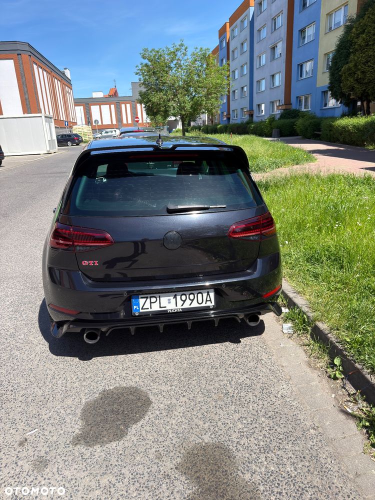 Volkswagen Golf 2.0 TSI BMT GTI Performance DSG - 2