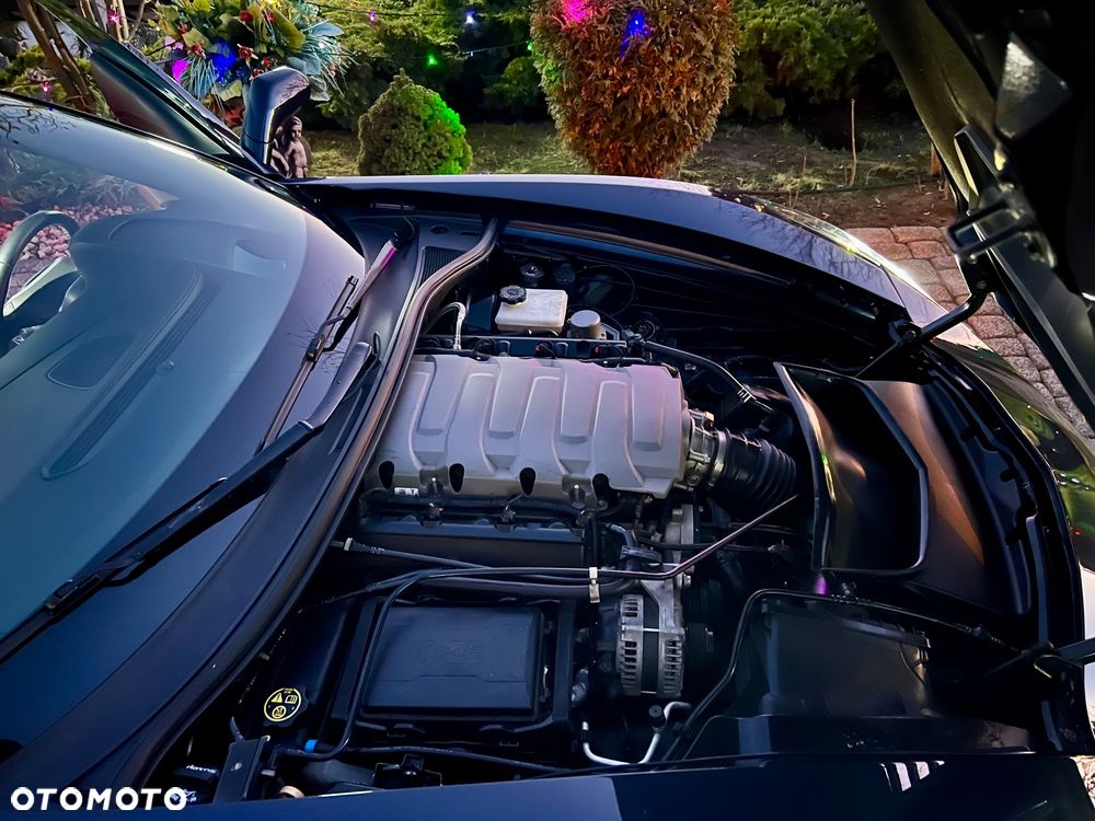 Chevrolet Corvette - 32