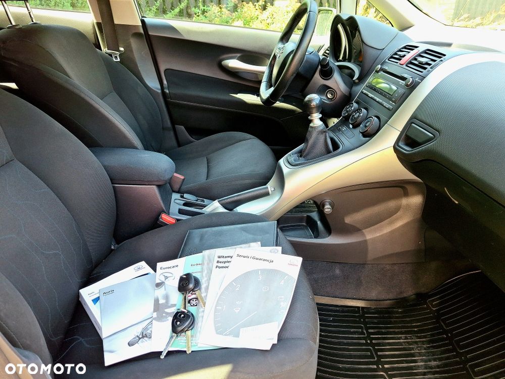 Toyota Auris - 6