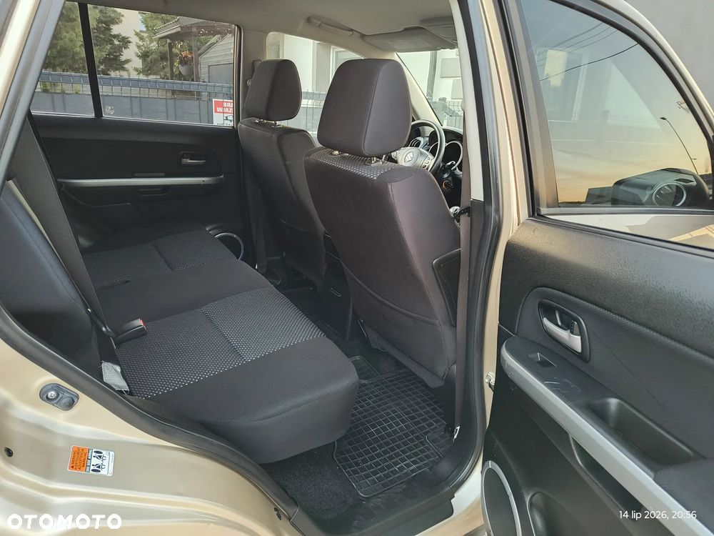Suzuki Grand Vitara 1.9 DDiS Club - 11