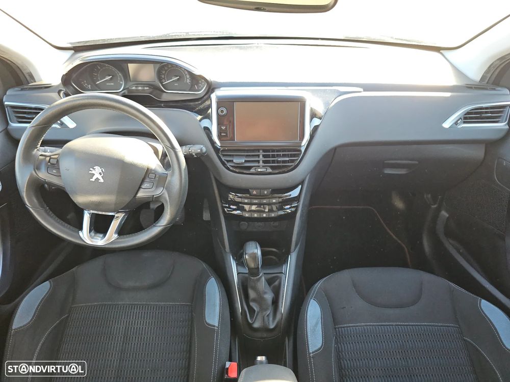 Peugeot 208 1.6 e-HDi Allure - 15