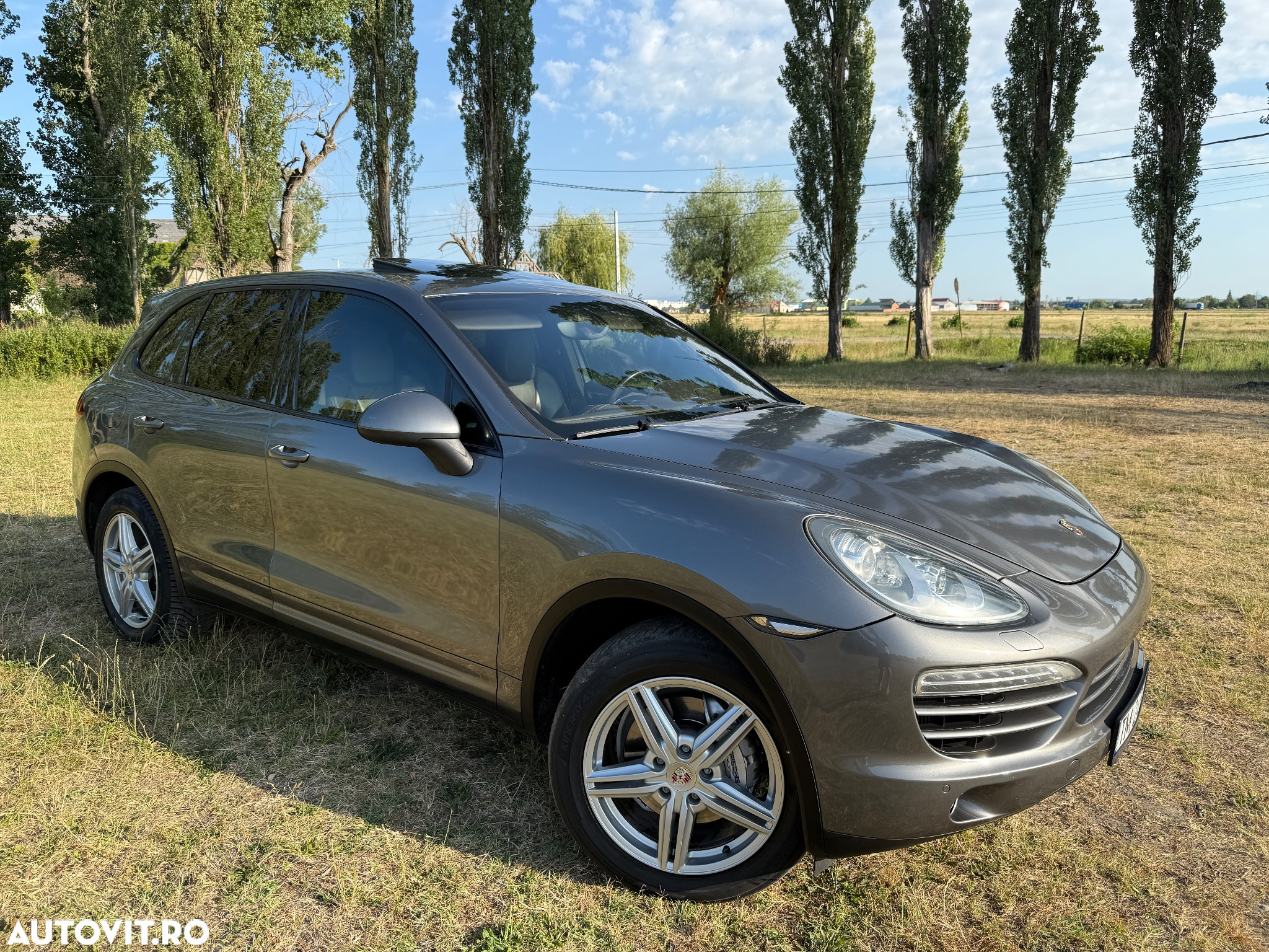 Porsche Cayenne 3.0 L V6 - 4