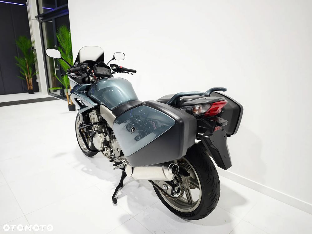 Honda CBF - 17