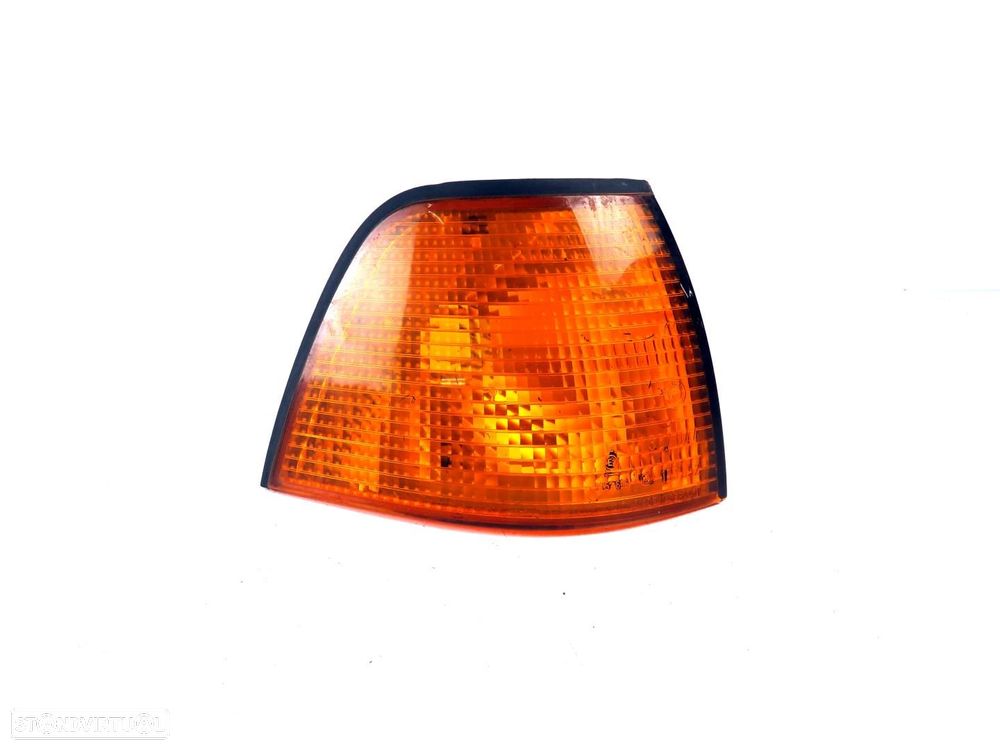 Pisca Direito/Frente Usado / Original BMW 3 Compact (E36)/BMW 3 (E36)/BMW 3 Tour... - 1