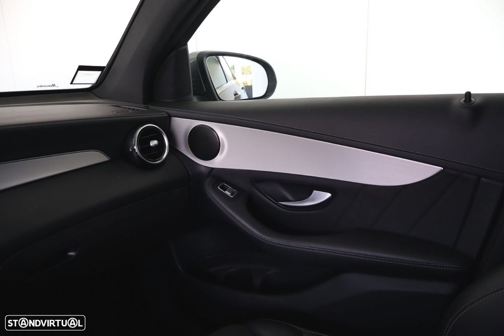 Mercedes-Benz GLC 300 - 52