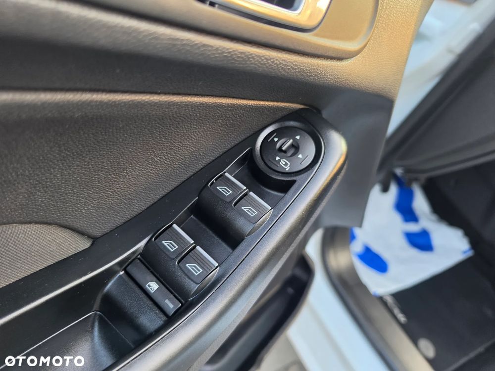 Ford Fiesta 1.0 EcoBoost Start-Stop SYNC Edition - 21
