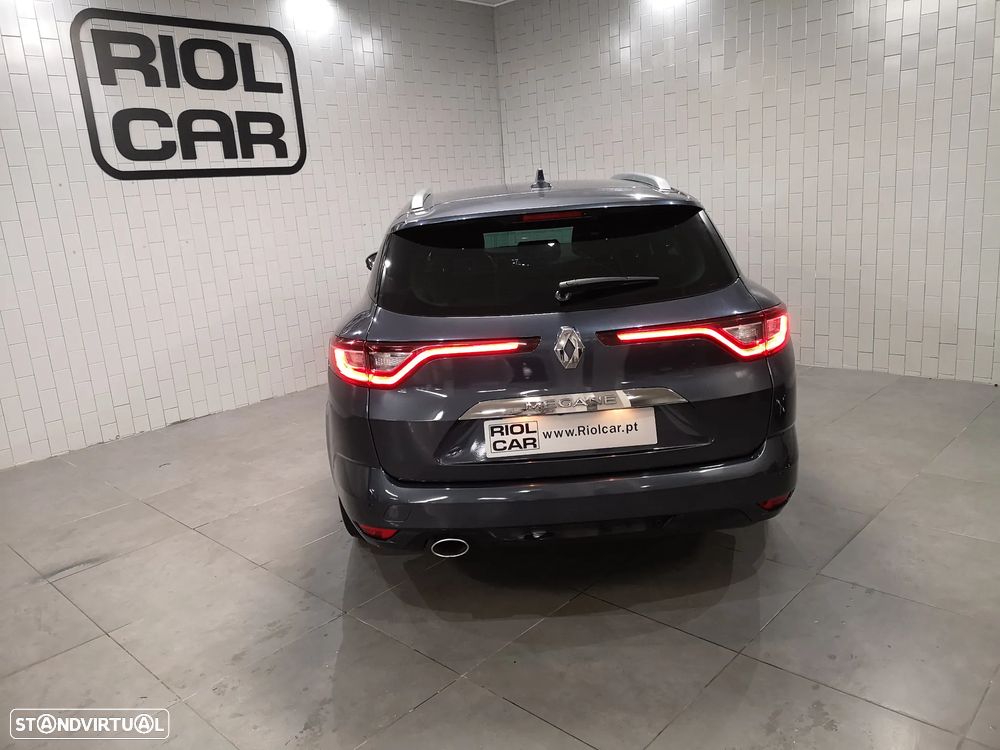 renault megane-sport-tourer ver-1-5-blue-dci-bose-edition-edc - 11