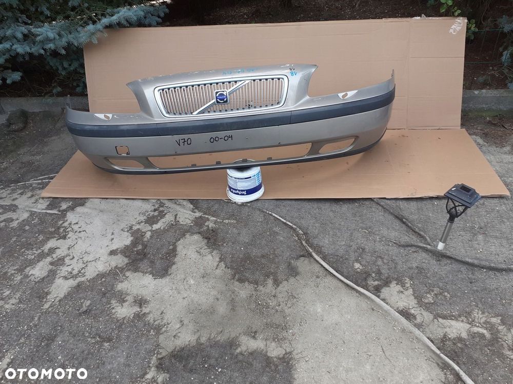 Zderzak przód Volvo V70 00-04r. 09484239/443 - 1