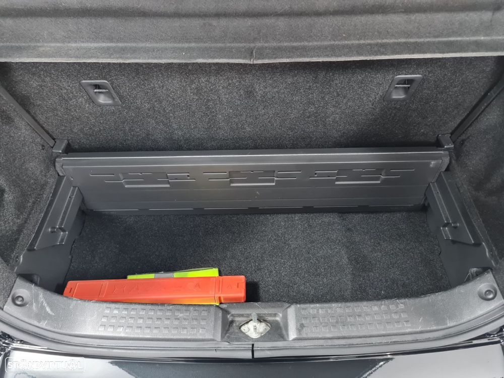 Suzuki Swift 1.6 Sport - 36