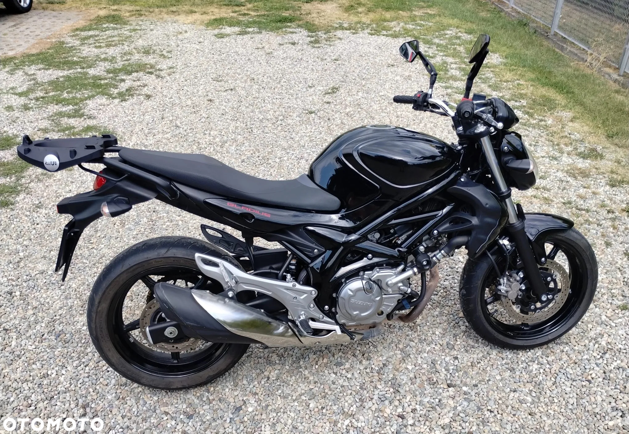 Suzuki Gladius - 12