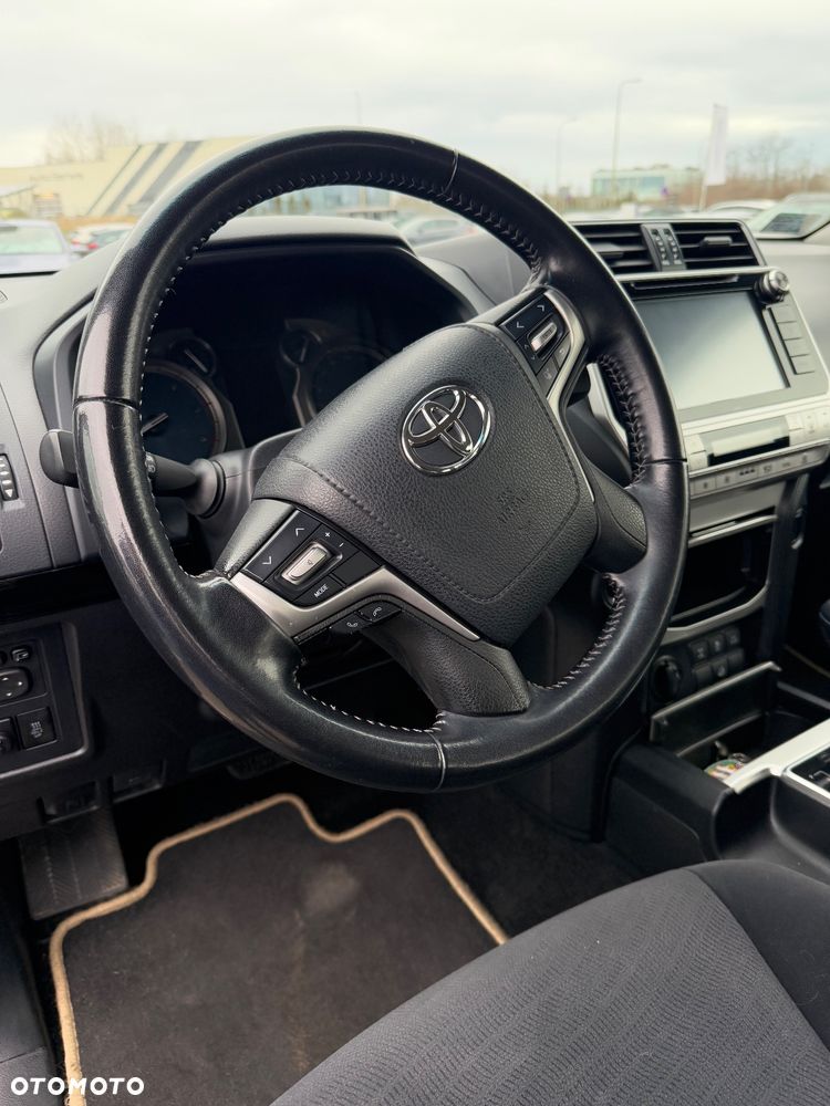 Toyota Land Cruiser LC 2.8 D-4D Prado - 8