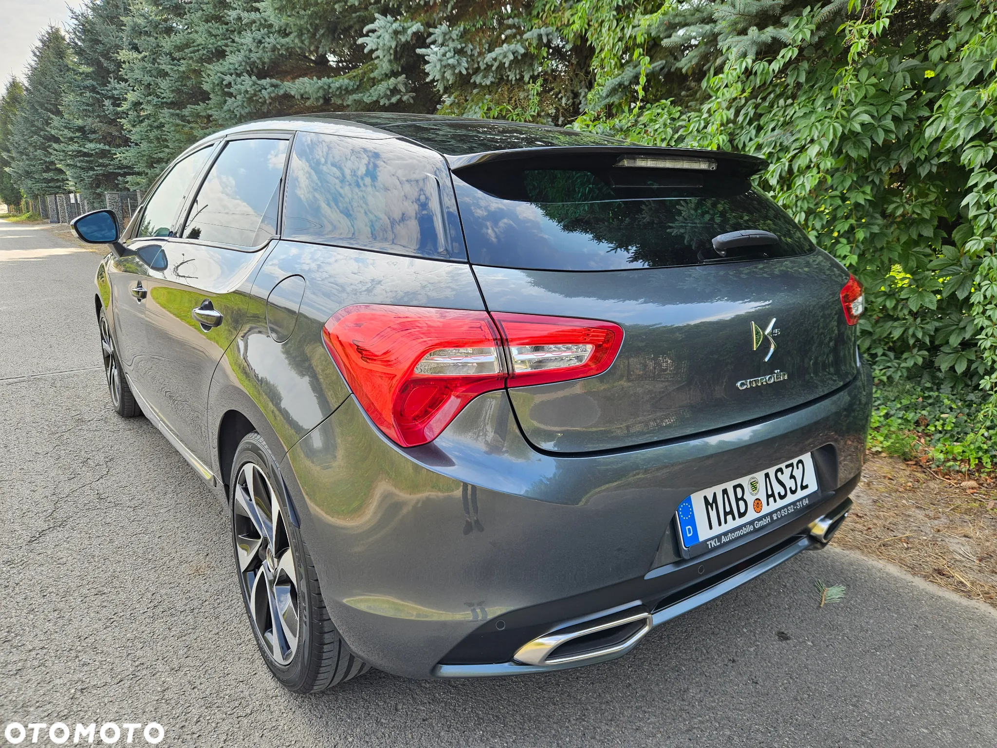 Citroën DS5 1.6 THP SoChic - 5