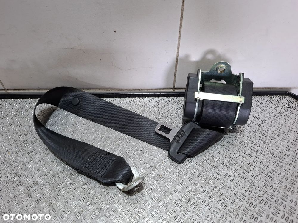 Pas bezpieczeństwa fotela tył Seat Altea XL 2010 rok nr 5P0857805E - 2