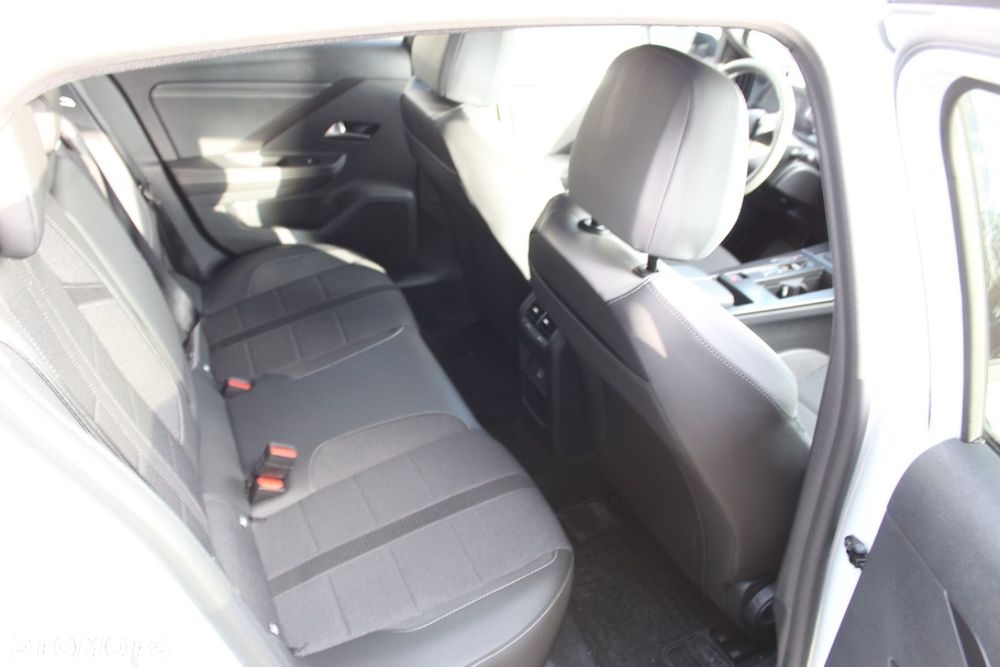 Opel Astra - 16