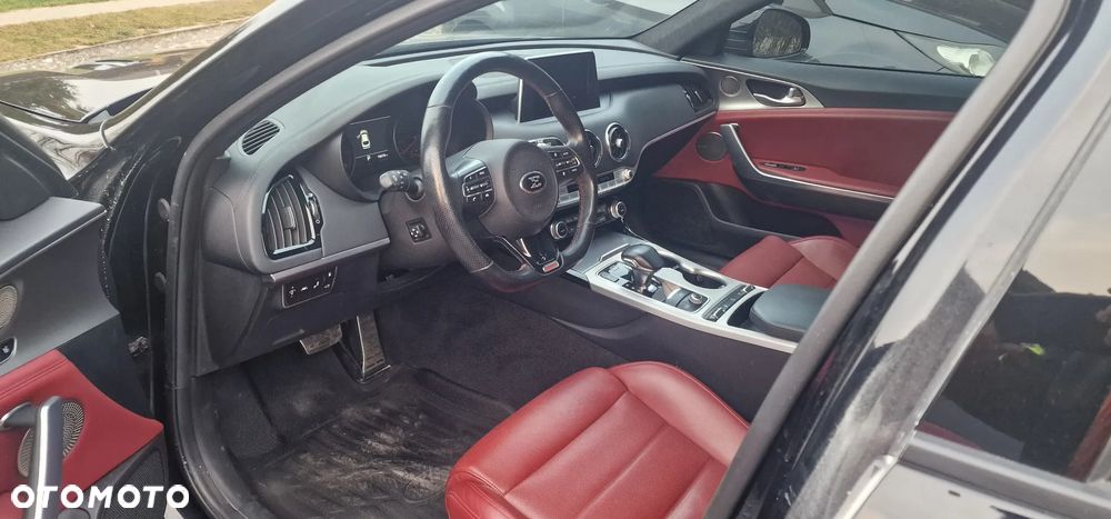 Kia Stinger 3.3 T-GDI AWD GT - 10