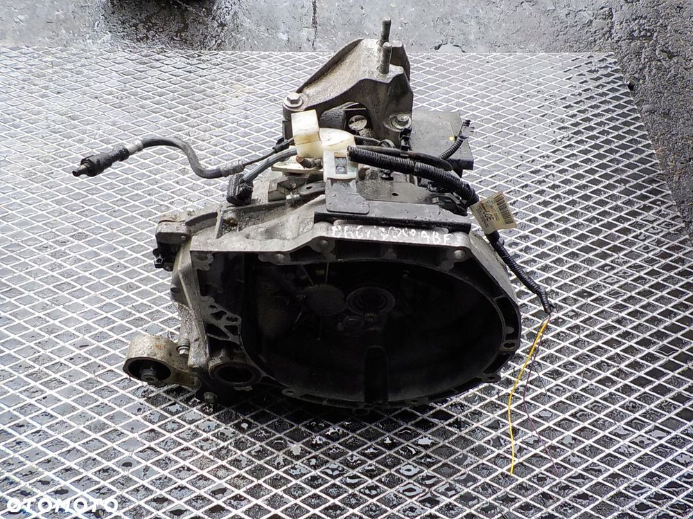 SKRZYNIA BIEGÓW FORD TRANSIT COURIER FIESTA MK7 1.5 TDCI BA6R-7002-ABF