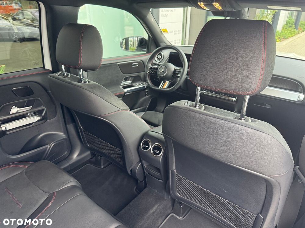Mercedes-Benz GLB - 16