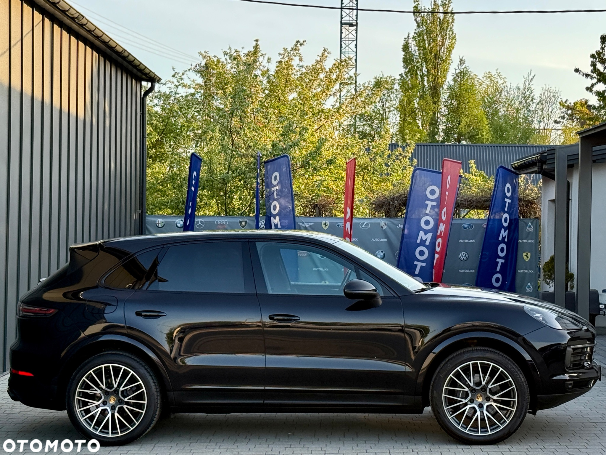 Porsche Cayenne Standard - 24