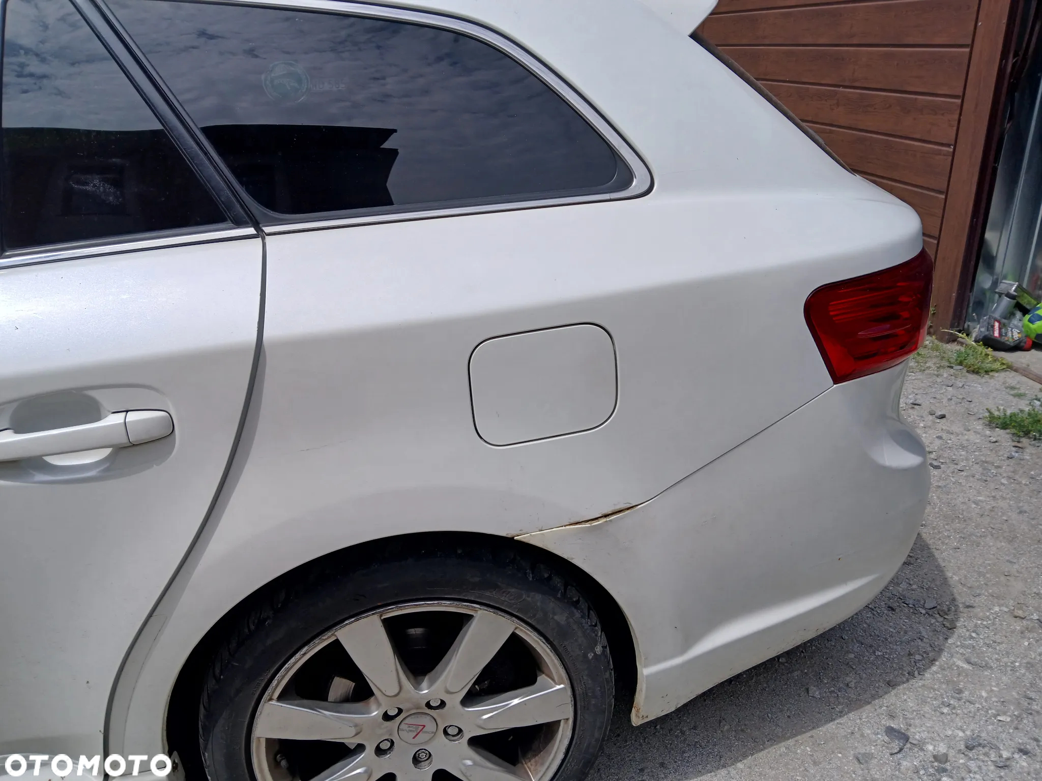 Toyota Avensis 2.0 D-4D Premium - 6