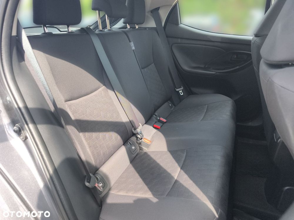 Toyota Yaris - 12