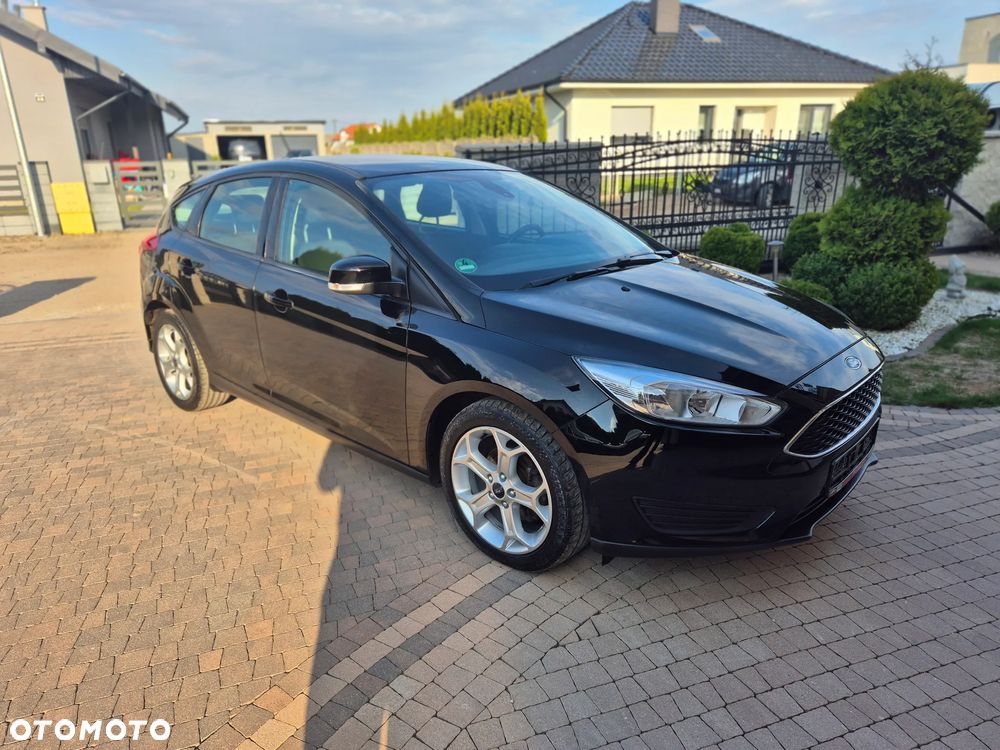Ford Focus 1.6 Ambiente - 10